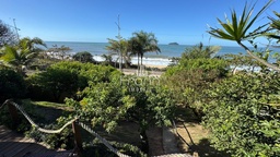 Casa de 5 quartos, no bairro Centro, em Balneário Piçarras | Eu Corretor