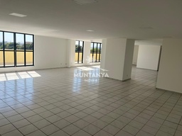 Loja / Salão / Ponto Comercial de 231m² no bairro Taguatinga Sul (Taguatinga), em Brasília | Eu Corretor
