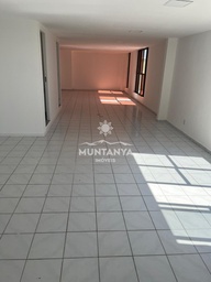 Loja / Salão / Ponto Comercial de 111m² no bairro Zona Industrial (Guará), em Brasília | Eu Corretor