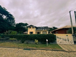 Casa de Condomínio de 5 quartos, 450m² no bairro Vargem Grande, em Teresópolis | Eu Corretor