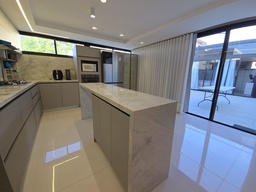 Cobertura de 4 quartos, 168m² no bairro Nações, em Balneário Camboriú | Eu Corretor