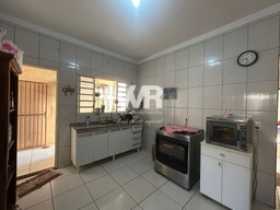 Casa de 2 quartos, 69m² no bairro Aclimação, em Passos | Eu Corretor