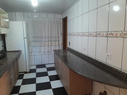 Casa de 4 quartos, no bairro Itacolomi, em Balneário Piçarras | Eu Corretor