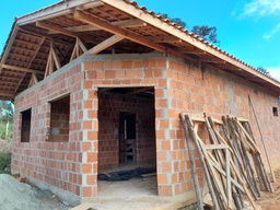 Casa de 2 quartos, no bairro Itacolomi, em Balneário Piçarras | Eu Corretor