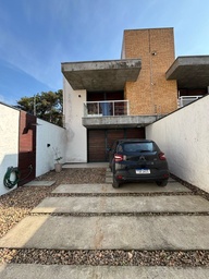 Casa de 3 quartos, no bairro Itacolomi, em Balneário Piçarras | Eu Corretor