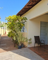 Casa de 2 quartos, no bairro Centro, em General Salgado | Eu Corretor