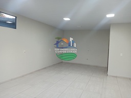 Loja / Salão / Ponto Comercial de no bairro Vila Rio Branco, em Castro | Eu Corretor