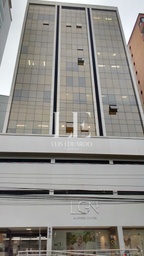 Sala Comercial de 53m² no bairro Centro, em Itajaí | Eu Corretor