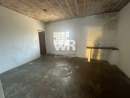 Imóvel Comercial de 4 quartos, 487m² no bairro COHAB, em Passos | Eu Corretor