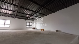 Galpão / Depósito / Armazém de 212m² no bairro Vila Dom Pedro I, em São Paulo | Eu Corretor