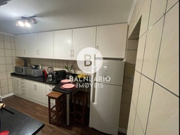 Apartamento de 2 quartos, no bairro Pioneiros, em Balneário Camboriú | Eu Corretor