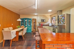 Casa de 3 quartos, 174m² no bairro Cristal, em Porto Alegre | Eu Corretor