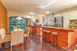 Casa de 3 quartos, 174m² no bairro Cristal, em Porto Alegre | Eu Corretor