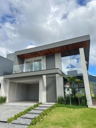 Casa de 3 quartos, 241m² no bairro Pedra Branca, em Palhoça | Eu Corretor