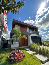Casa de 3 quartos, 316m² no bairro Pedra Branca, em Palhoça | Eu Corretor
