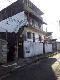 Casa de 3 quartos, no bairro SANTOS DUMONT, em Juiz de Fora | Eu Corretor