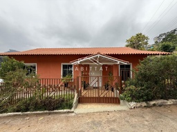 Casa de Condomínio de 3 quartos, 566m² no bairro Vale Alpino, em Teresópolis | Eu Corretor