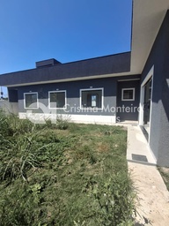 Casa de 3 quartos, no bairro Jardim Atlântico Leste (Itaipuaçu), em Maricá | Eu Corretor
