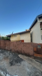 Casa de 2 quartos, no bairro Centro, em Pompéia | Eu Corretor