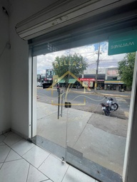 Loja / Salão / Ponto Comercial de 1 quarto, 60m² no bairro Manhattan, em Uberaba | Eu Corretor