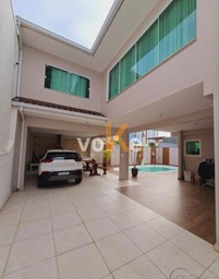 Casa de 5 quartos, 260m² no bairro Estreito, em Florianópolis | Eu Corretor