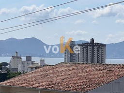 Casa de 4 quartos, 330m² no bairro Capoeiras, em Florianópolis | Eu Corretor