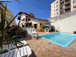 Casa de 4 quartos, 330m² no bairro Capoeiras, em Florianópolis | Eu Corretor