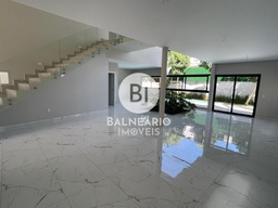 Casa de Condomínio de 5 quartos, no bairro Barra, em Balneário Camboriú | Eu Corretor