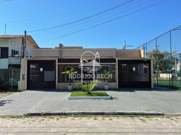 Casa de 2 quartos, 177m² no bairro Praia de Leste , em Pontal do Paraná | Eu Corretor