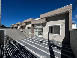 Casa de 2 quartos, 43m² no bairro  CÉU AZUL, em Matinhos | Eu Corretor