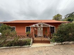 Casa de 3 quartos, no bairro Vale Alpino, em Teresópolis | Eu Corretor