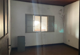 Casa de 4 quartos, 197m² no bairro Vila Marimbondo, em Lençóis Paulista | Eu Corretor