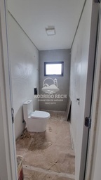 Sobrado de 2 quartos, 120m² no bairro Menino Deus, em Quatro Barras | Eu Corretor