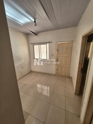 Casa de 2 quartos, no bairro Elesbão, em Santana | Eu Corretor