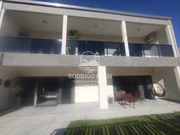 Sobrado de 3 quartos, no bairro CARAVELAS, em Matinhos | Eu Corretor