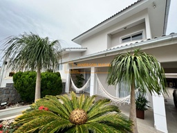 Casa de 3 quartos, 241m² no bairro Barreiros, em São José | Eu Corretor