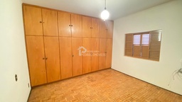 Casa de 3 quartos, 182m² no bairro Jardim Ubirama, em Lençóis Paulista | Eu Corretor