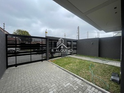 Sobrado de 3 quartos, 124m² no bairro Uberaba, em Curitiba | Eu Corretor