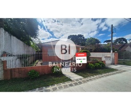 Casa de no bairro Mercês, em Curitiba | Eu Corretor