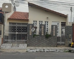 Casa de 4 quartos, 156m² no bairro Jabotiana, em Aracaju | Eu Corretor