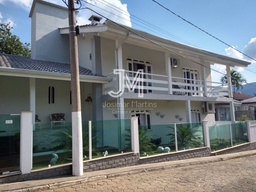 Casa de 4 quartos, no bairro Centro, em Rodeio | Eu Corretor