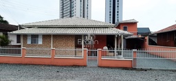 Casa de no bairro Praia Alegre, em Penha | Eu Corretor