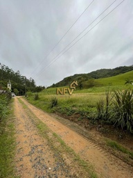 Fazenda/Sítios/Chácaras de 3 quartos, no bairro Ferreira Viana, em Nova Trento | Eu Corretor