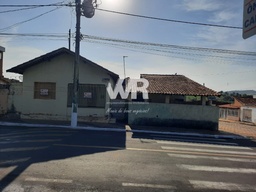 Casa de 2 quartos, no bairro Centro, em Itaú de Minas | Eu Corretor
