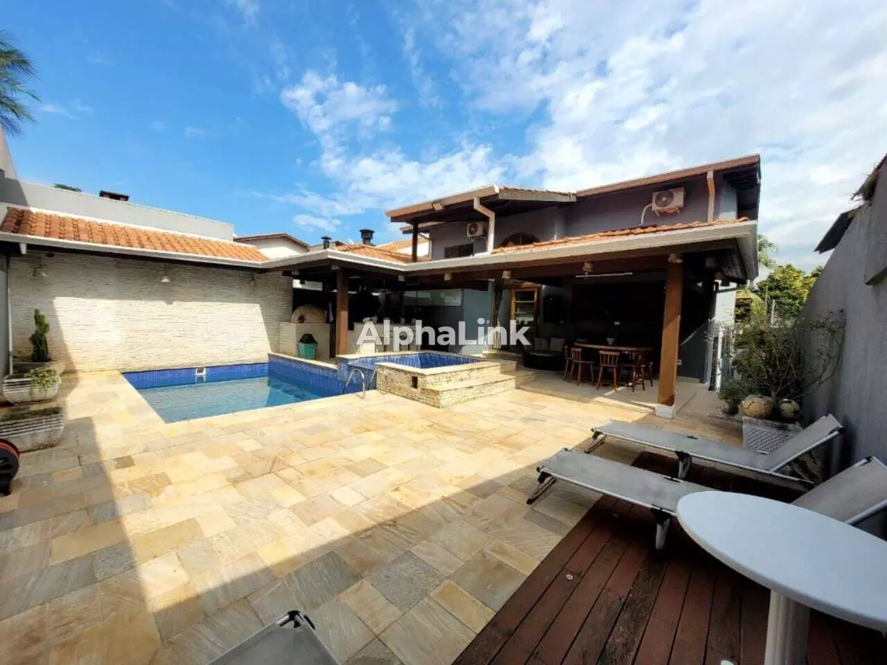 Casa de 4 quartos, 344m² no bairro Alphaville, em Santana de Parnaíba | Eu Corretor