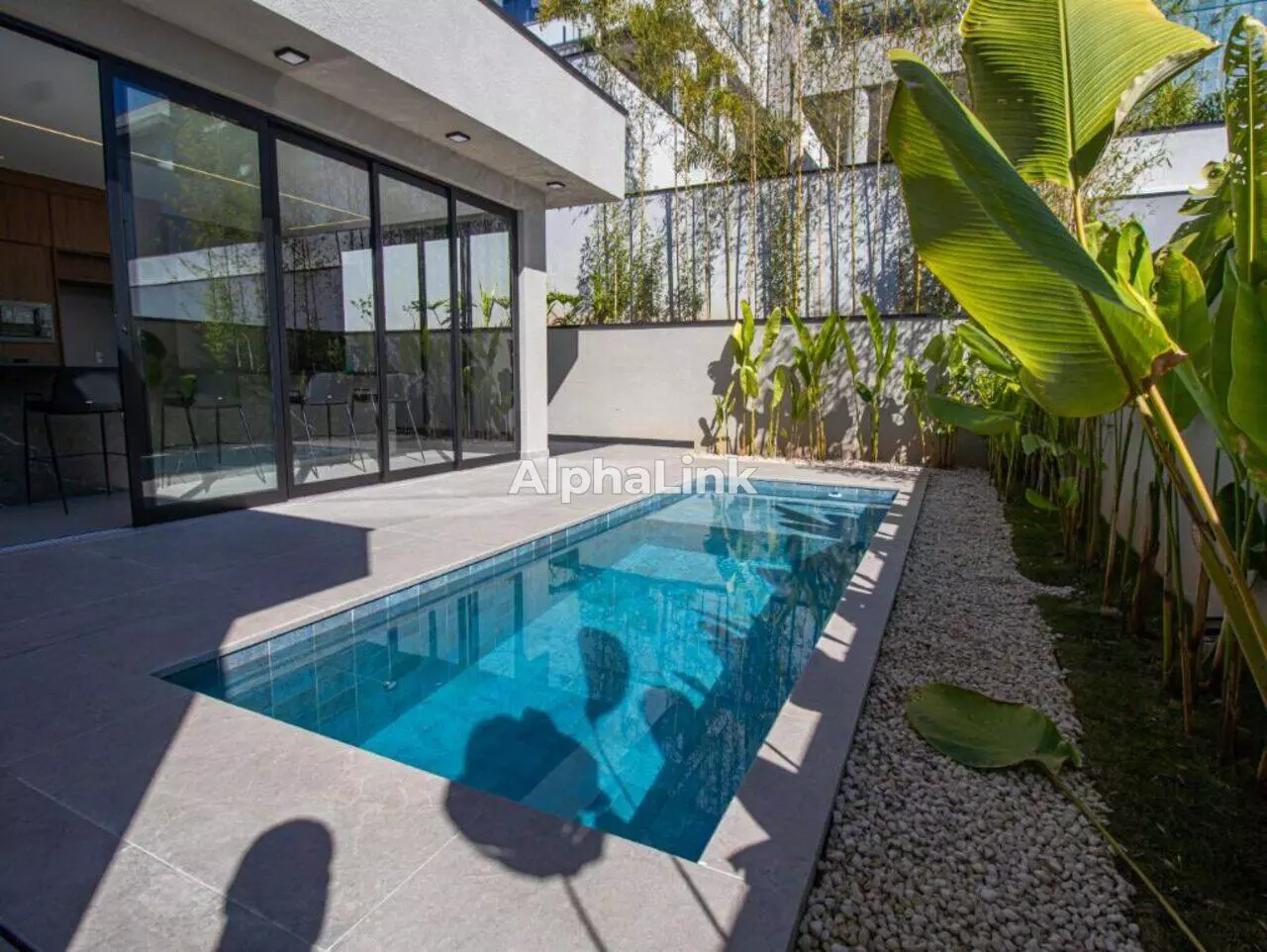Casa de 4 quartos, 320m² no bairro Cidade Tamboré, em Santana de Parnaíba | Eu Corretor