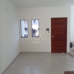 Sobrado de 2 quartos, no bairro Rio Branco, em Brusque | Eu Corretor