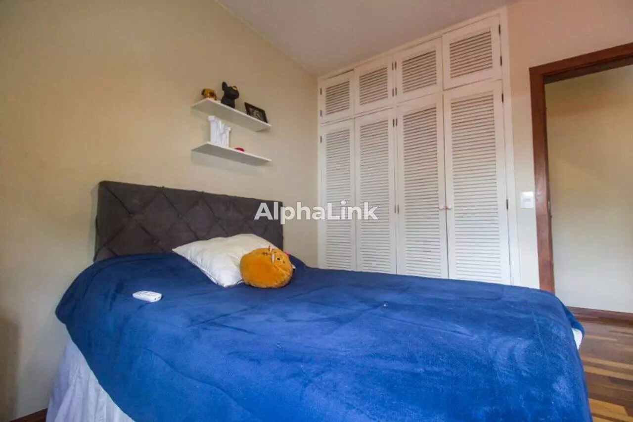 Casa de 4 quartos, 339m² no bairro Alphaville, em Santana de Parnaíba | Eu Corretor