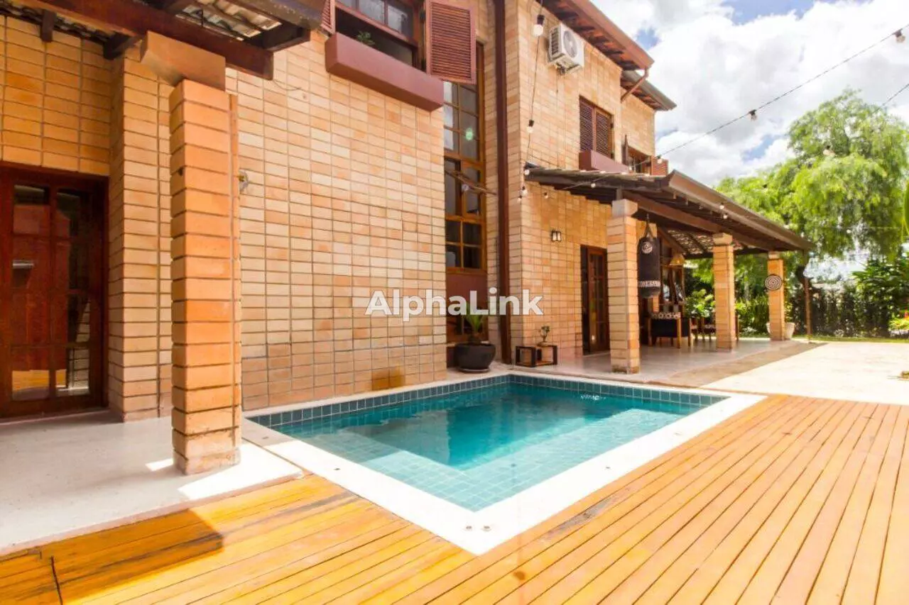 Casa de 4 quartos, 339m² no bairro Alphaville, em Santana de Parnaíba | Eu Corretor