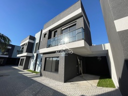 Sobrado de 3 quartos, 100m² no bairro Uberaba, em Curitiba | Eu Corretor